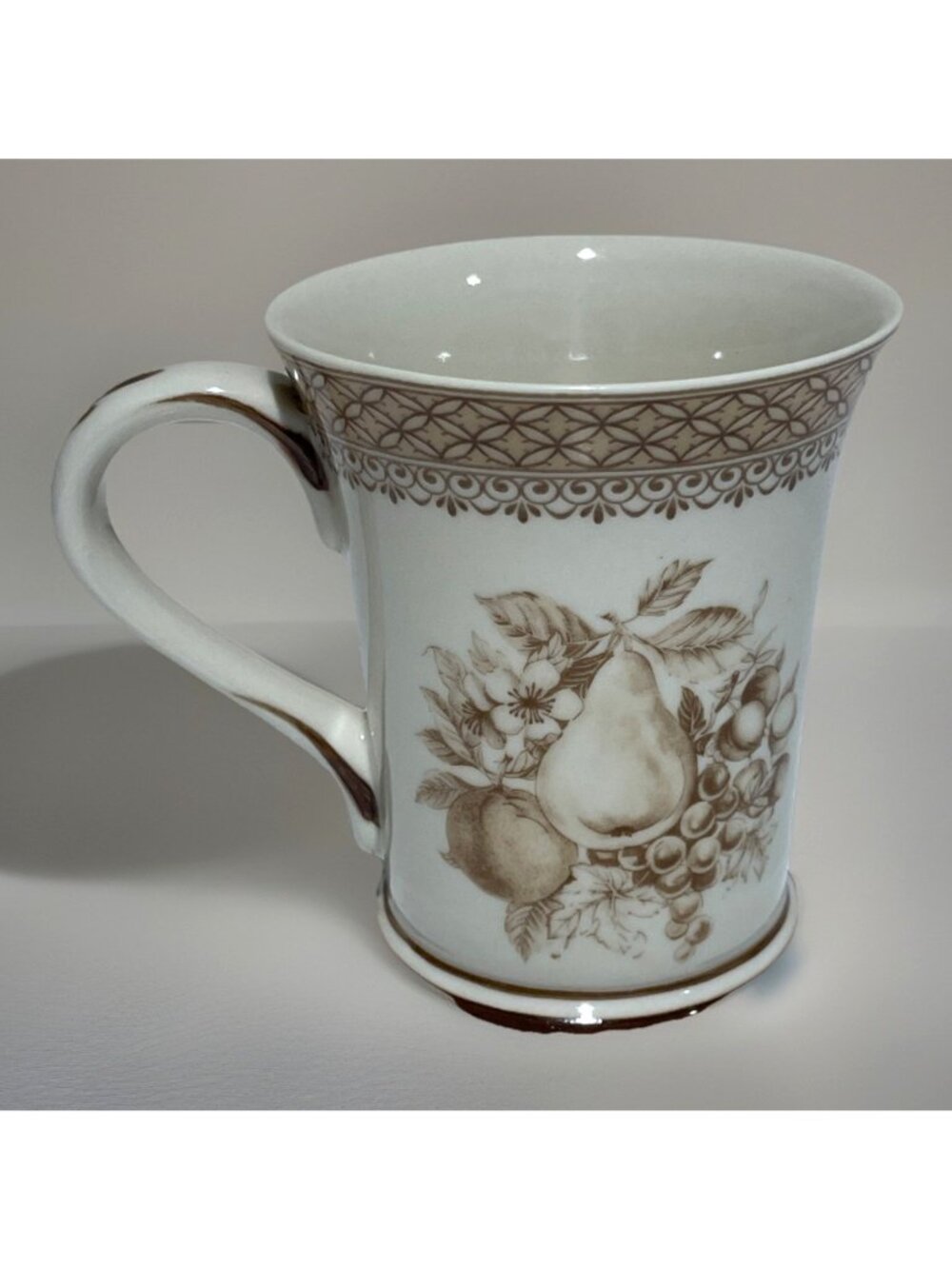 Vtg Harry and David Pear Toile Coffee Mug 12 Oz Brown Fruit Pattern Transferware